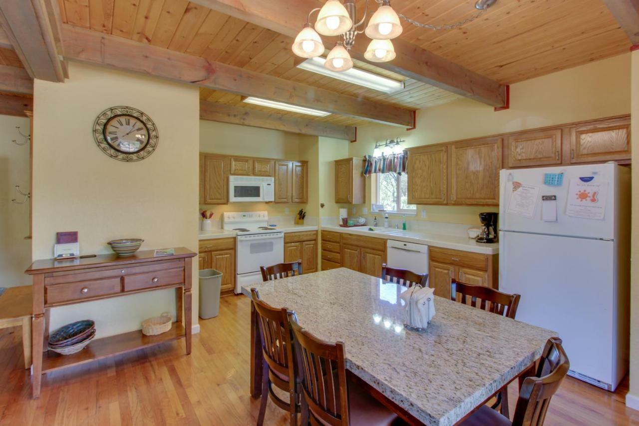 Mountainview Chalet Groveland Exterior photo